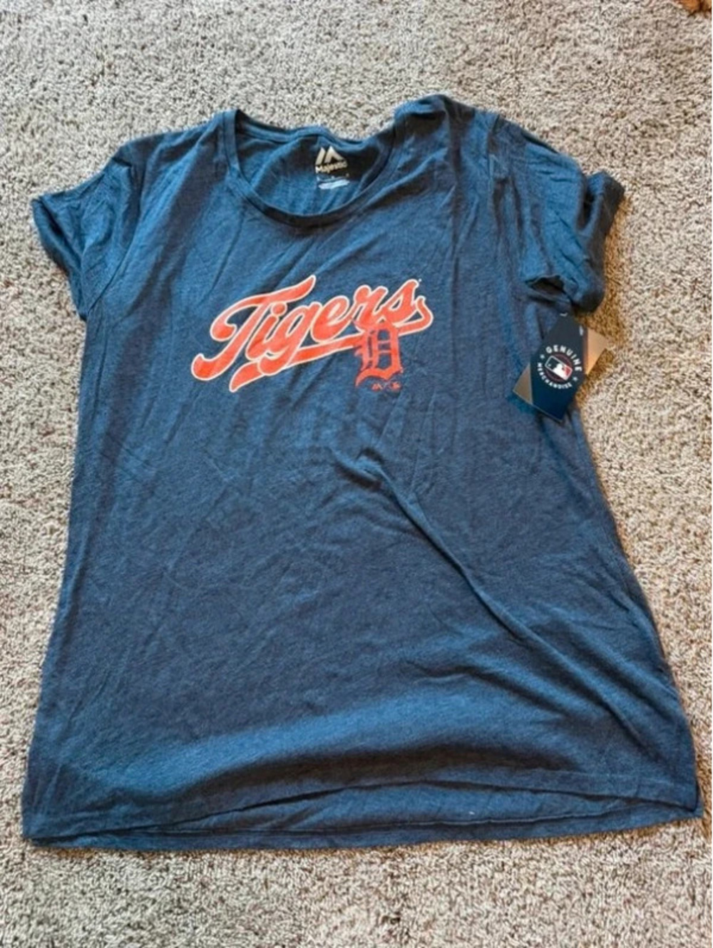 Women’s Detroit Tigers Majestic Navy Blue Crewneck Shirt